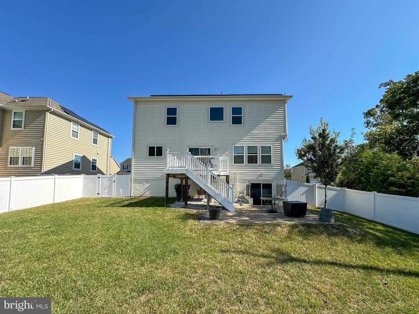 9863 Mannheim Ln photo 3
