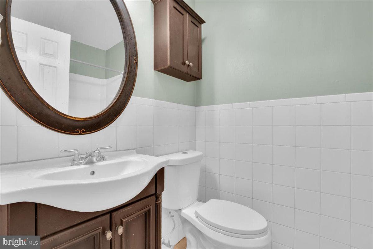 3975 Wintergreen Place photo 8