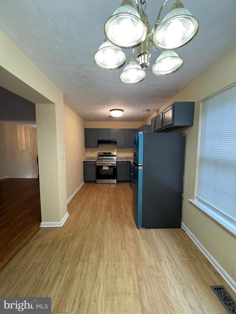 10430 Mark Drive photo 13