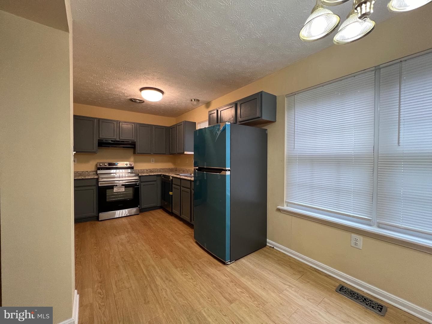 10430 Mark Drive photo 14
