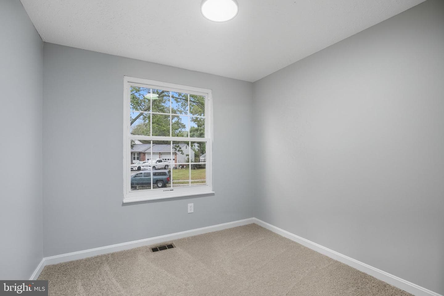 4430 Quillen Circle photo 3