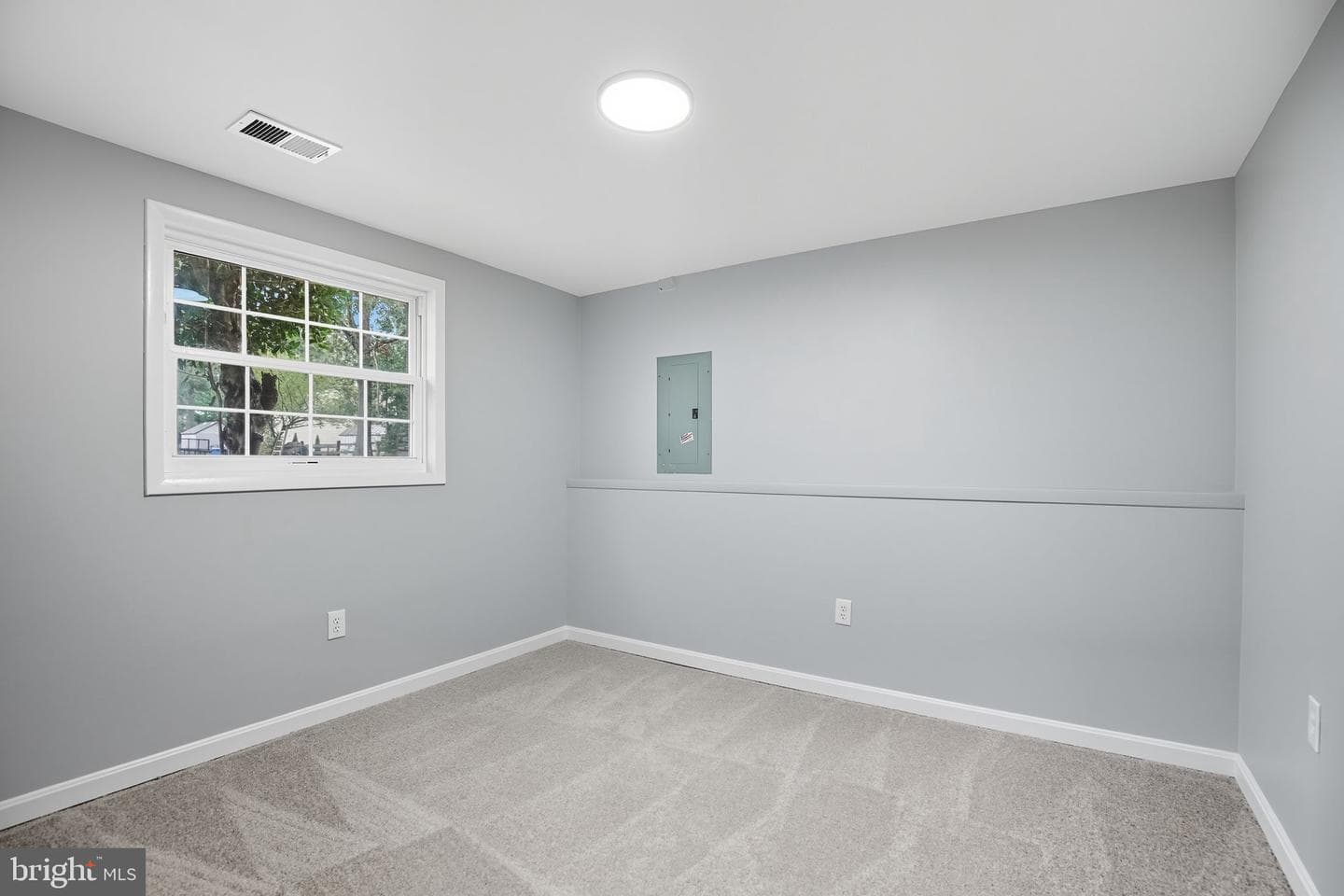 4430 Quillen Circle photo 8