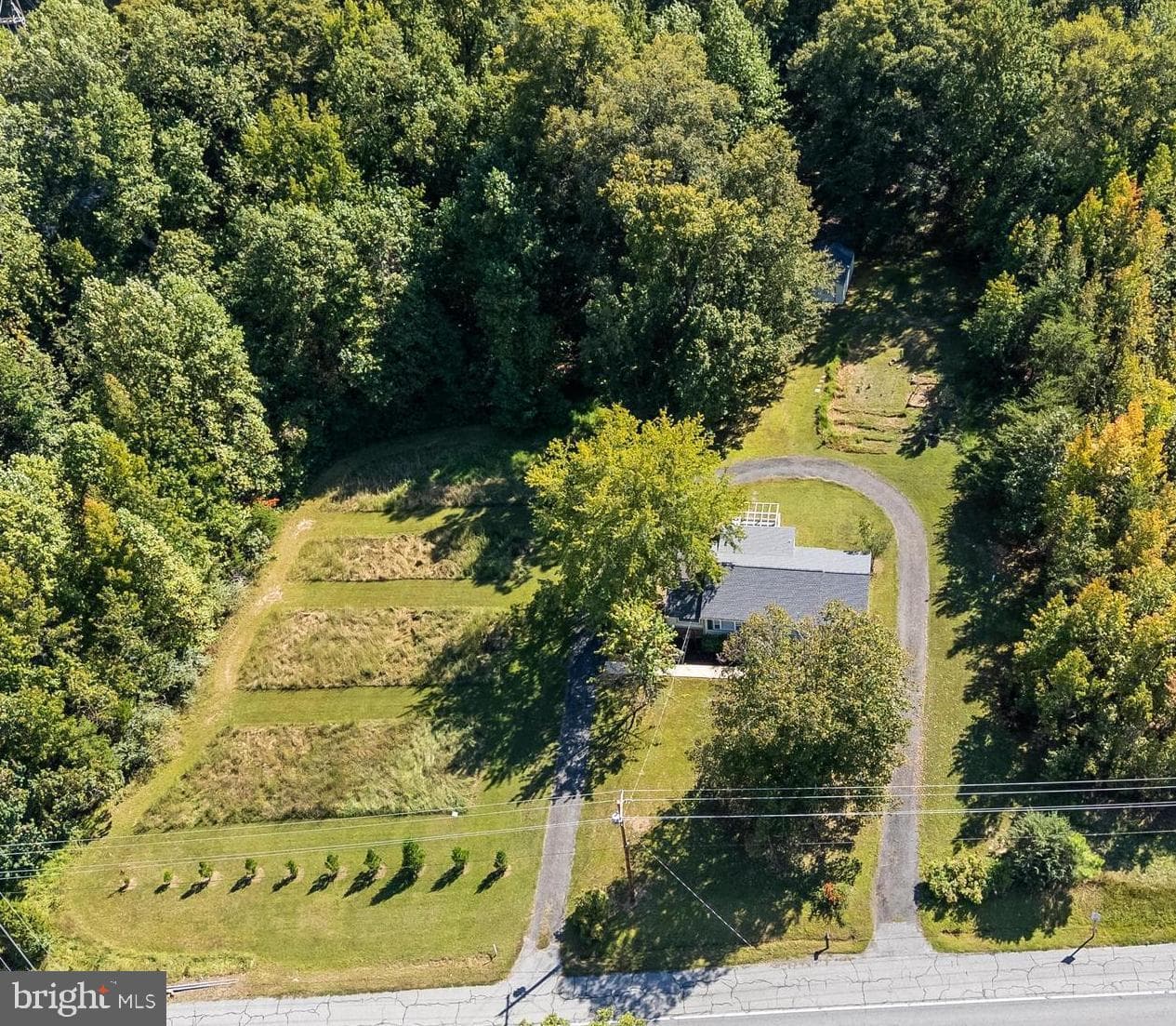 7655 Hawthorne Road photo 2