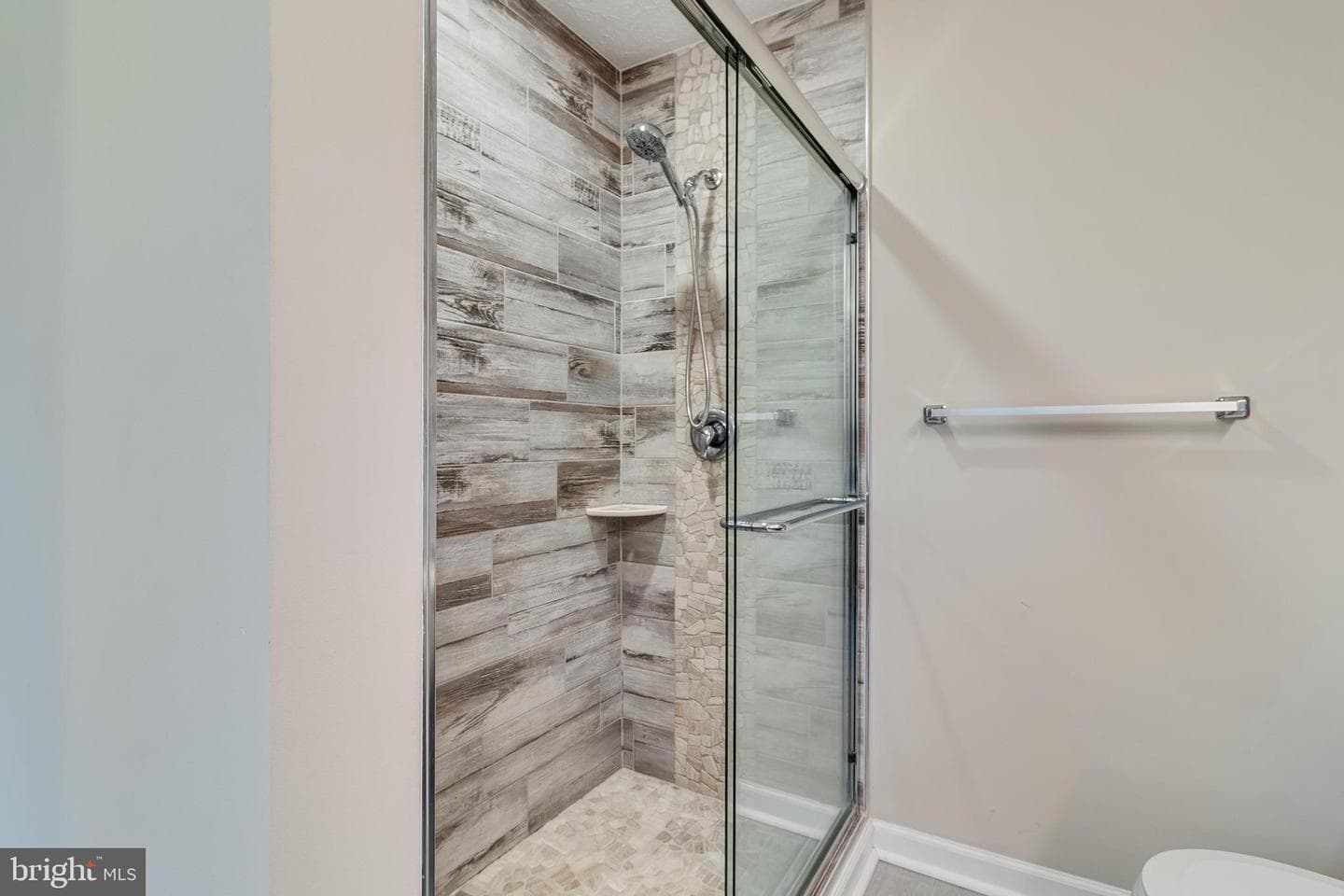 7655 Hawthorne Road photo 21
