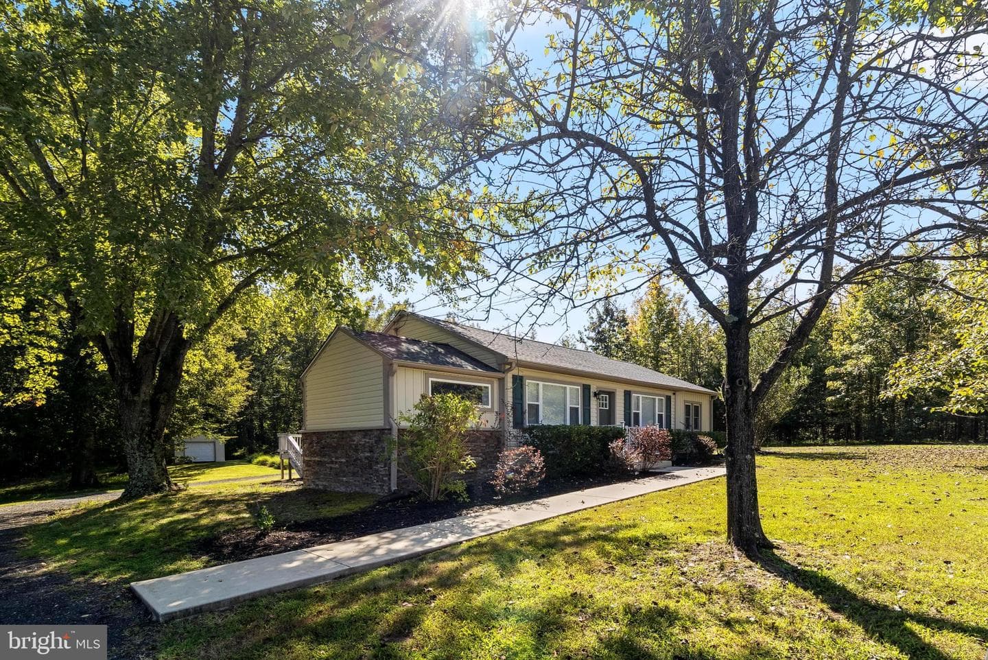 7655 Hawthorne Road photo 5