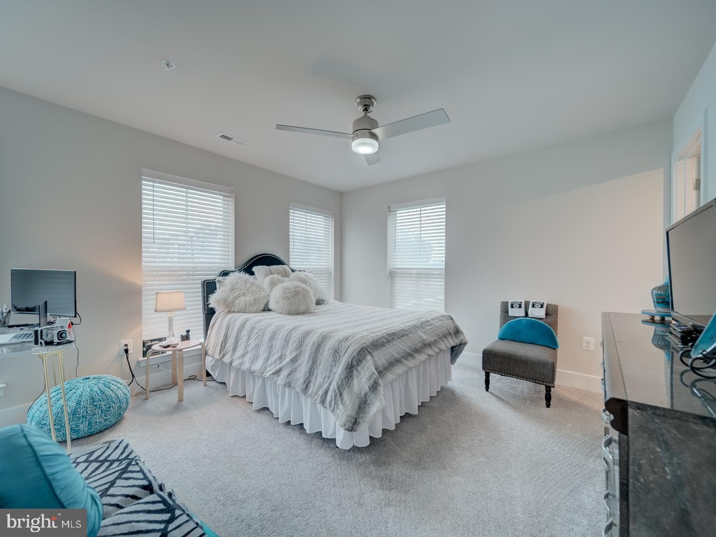 11426 Saint Luke Drive photo 4