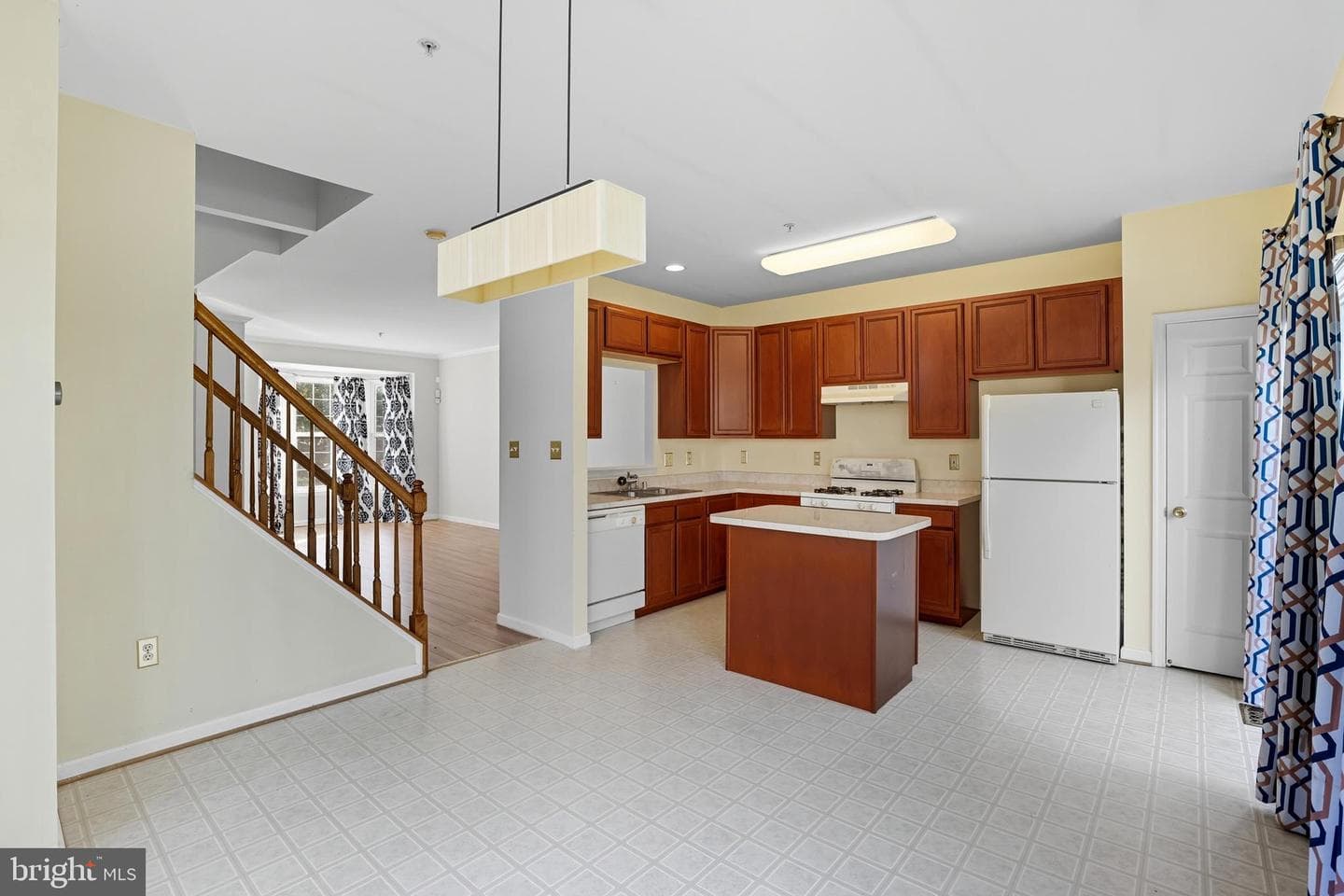 9621 Lexington Place photo 2