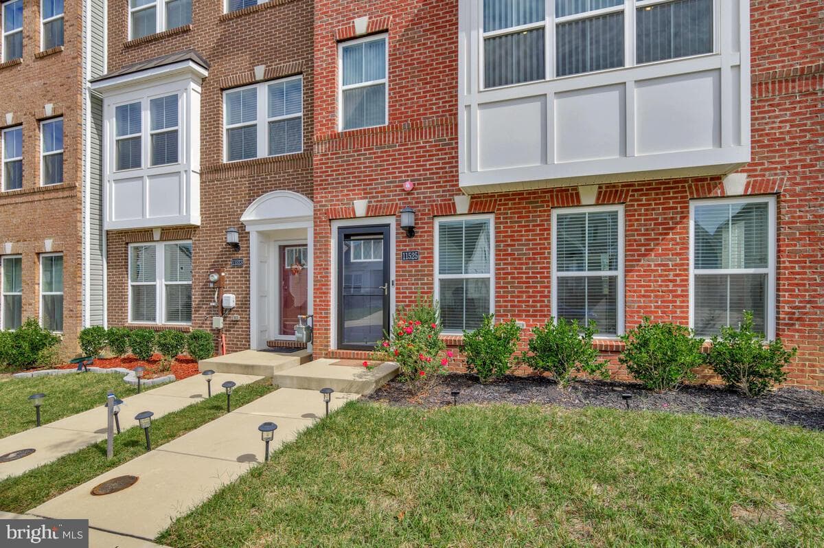 11525 Charlotte Bronte Ln photo 4