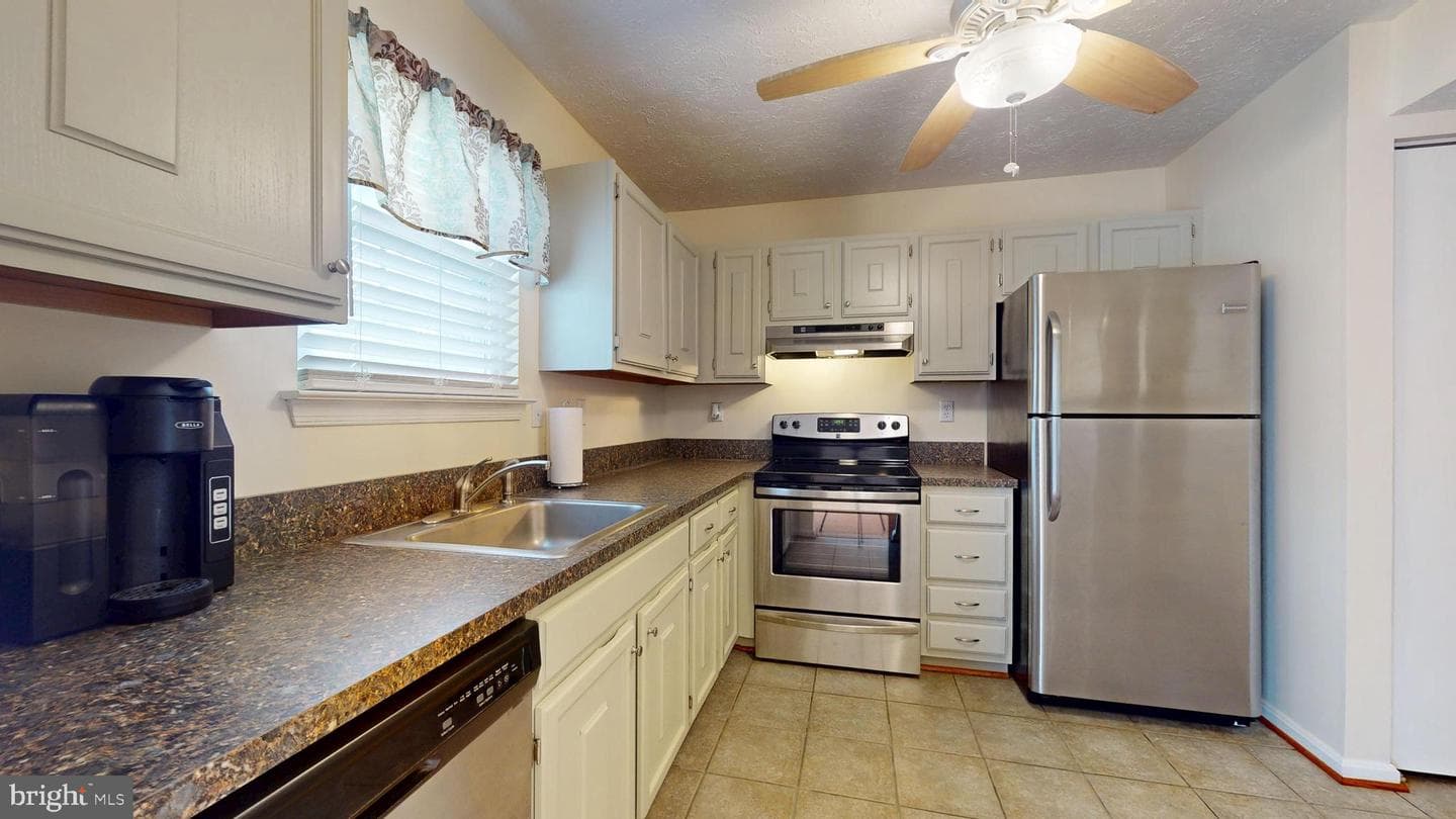 21 Meadowside Court photo 5