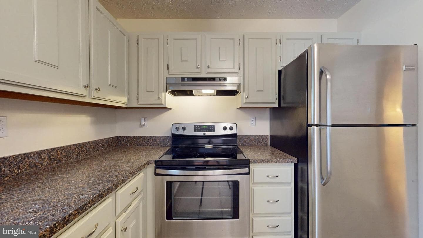21 Meadowside Court photo 6