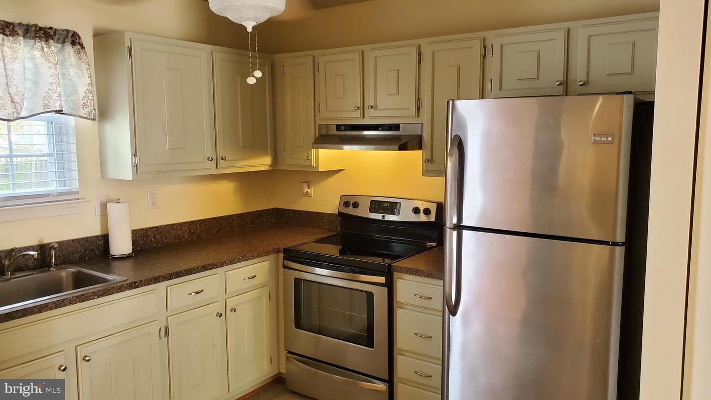 21 Meadowside Court photo 7