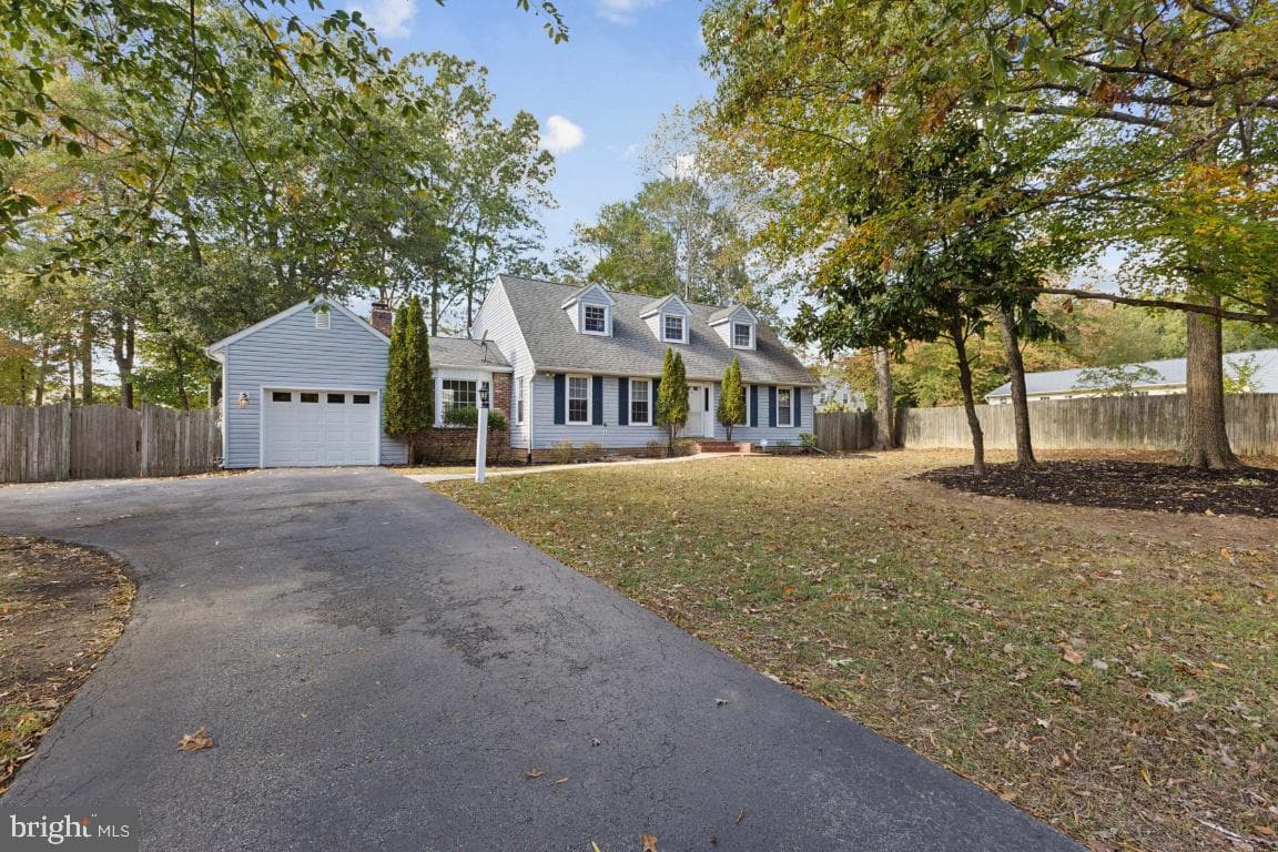 8716 Fendley Way photo 3