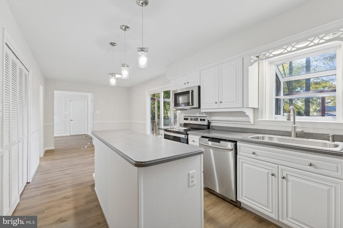 8716 Fendley Way photo 5