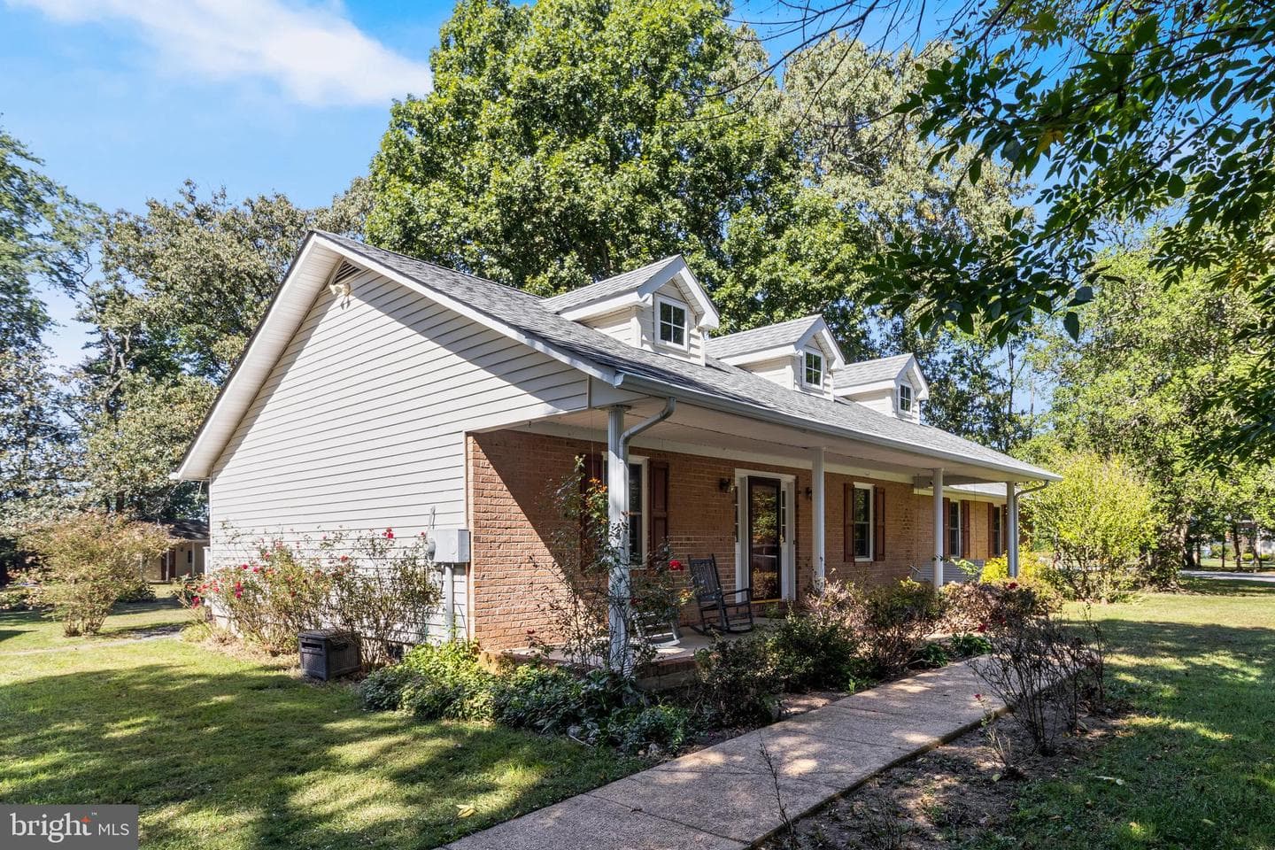 7575 Dolly Drive photo 2