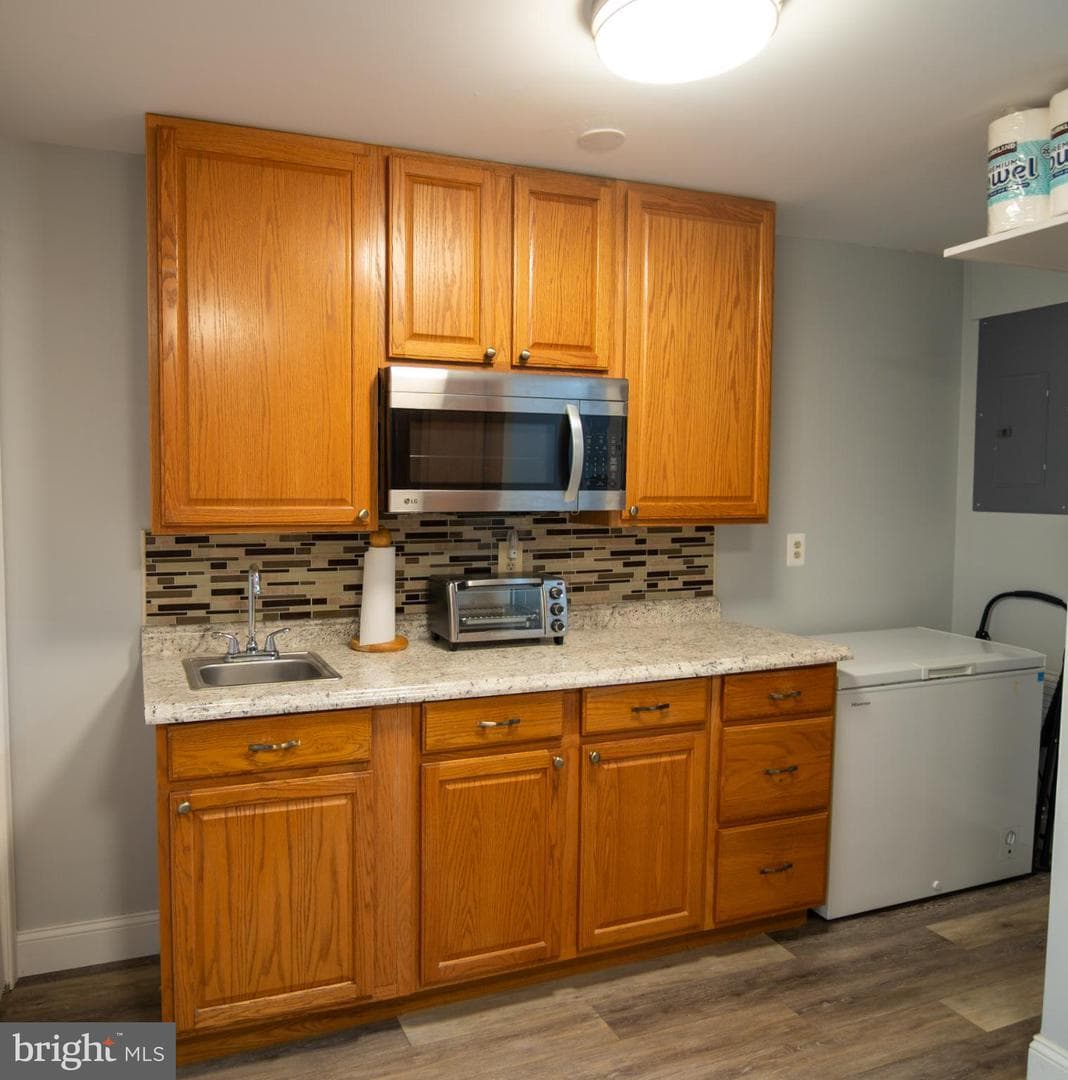 10974 Stella Court photo 9
