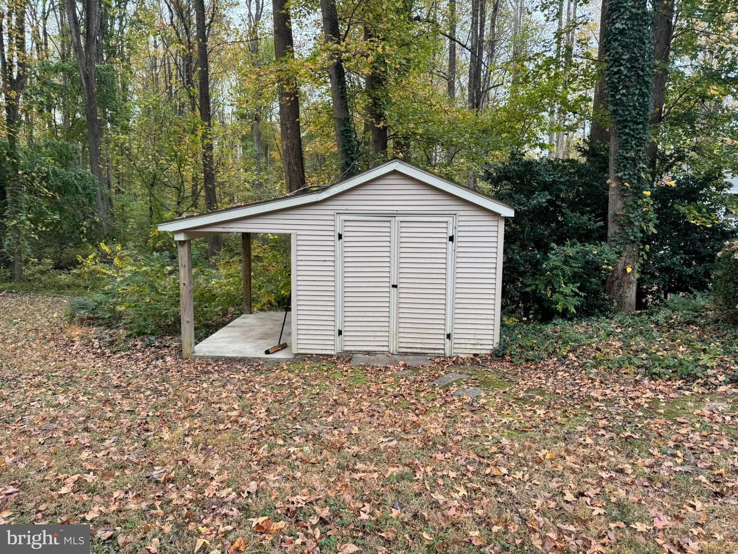 6250 Sleepy Hollow Road photo 32