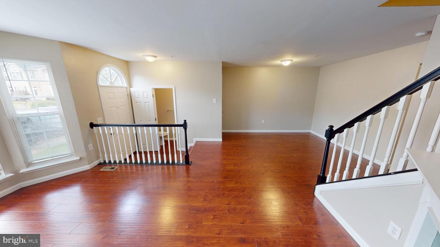 10611 Riva Place photo 11