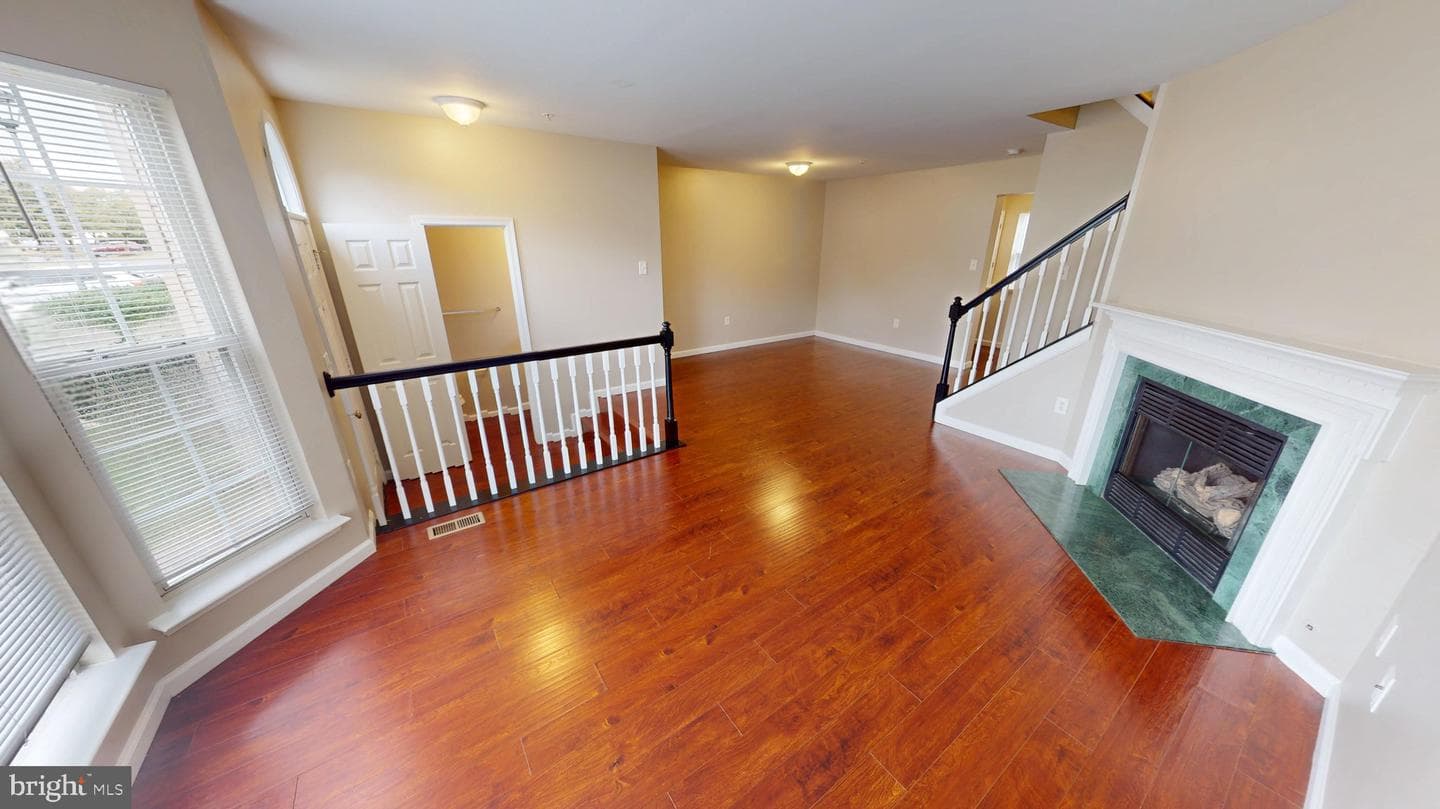 10611 Riva Place photo 12