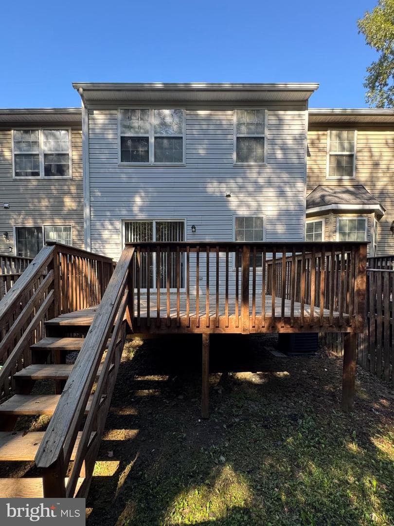 10611 Riva Place photo 2