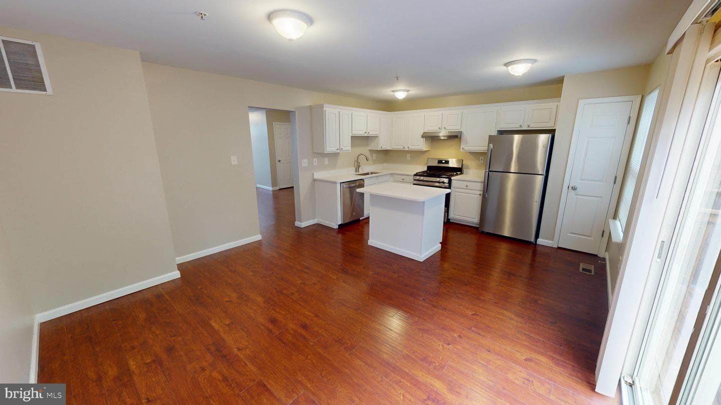 10611 Riva Place photo 26