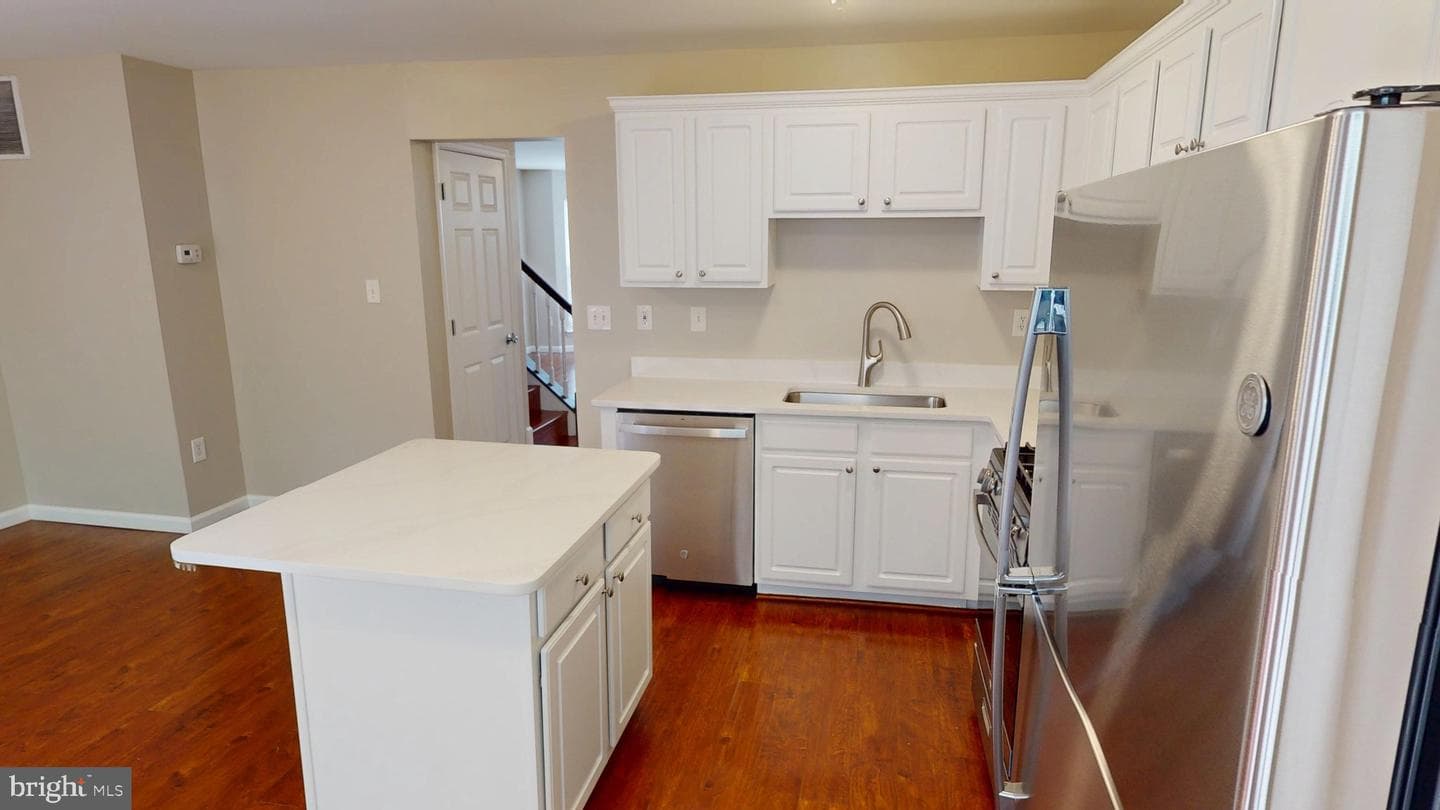 10611 Riva Place photo 28