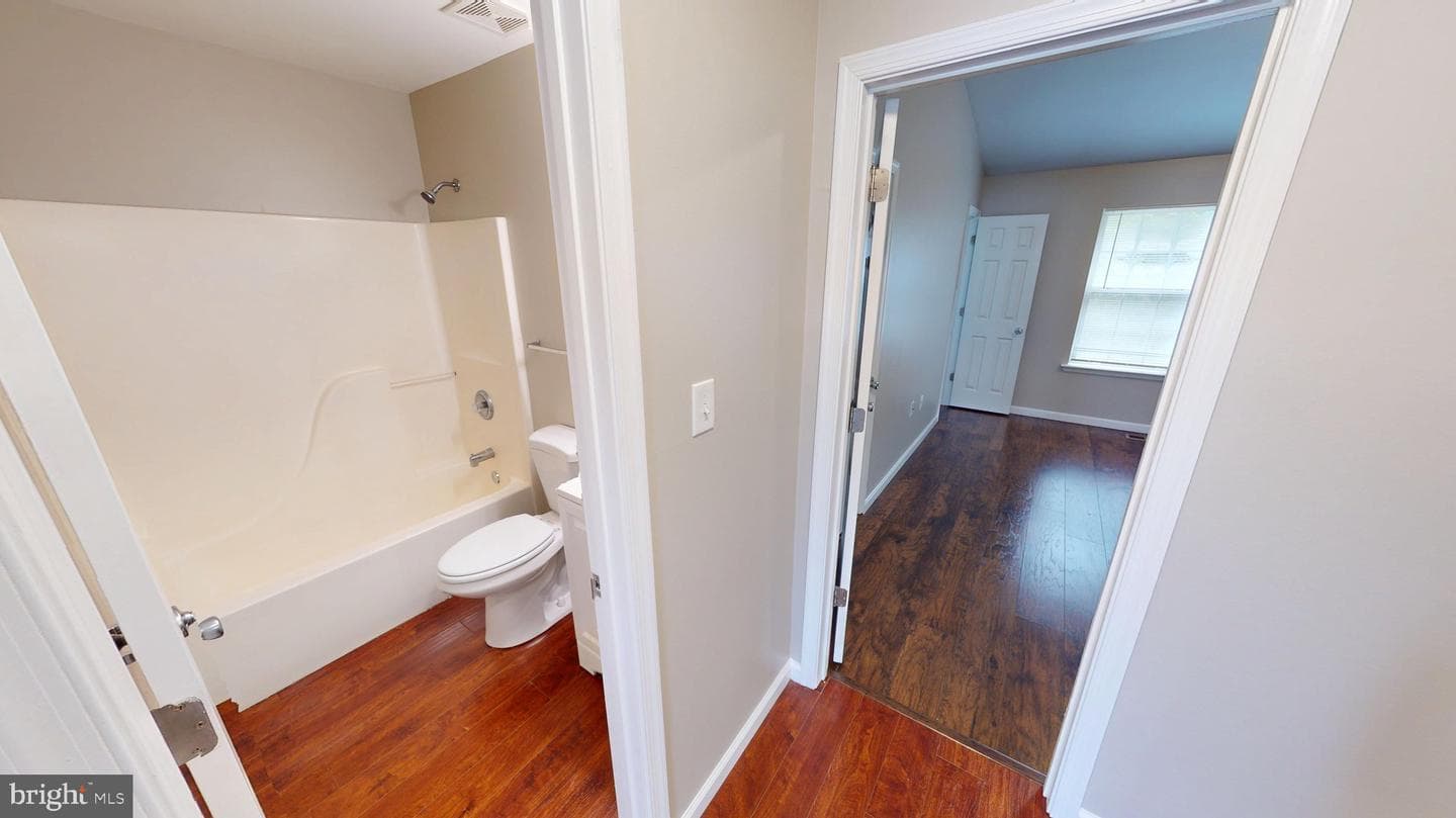 10611 Riva Place photo 31