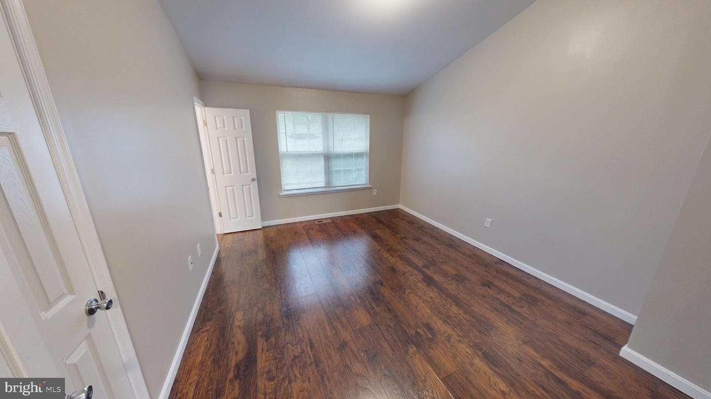10611 Riva Place photo 33
