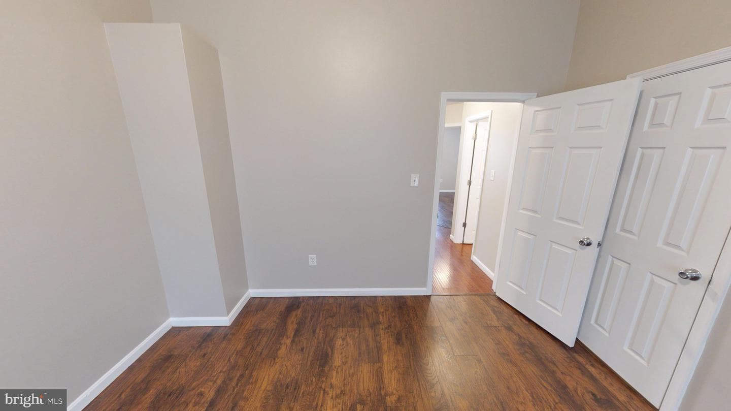 10611 Riva Place photo 34