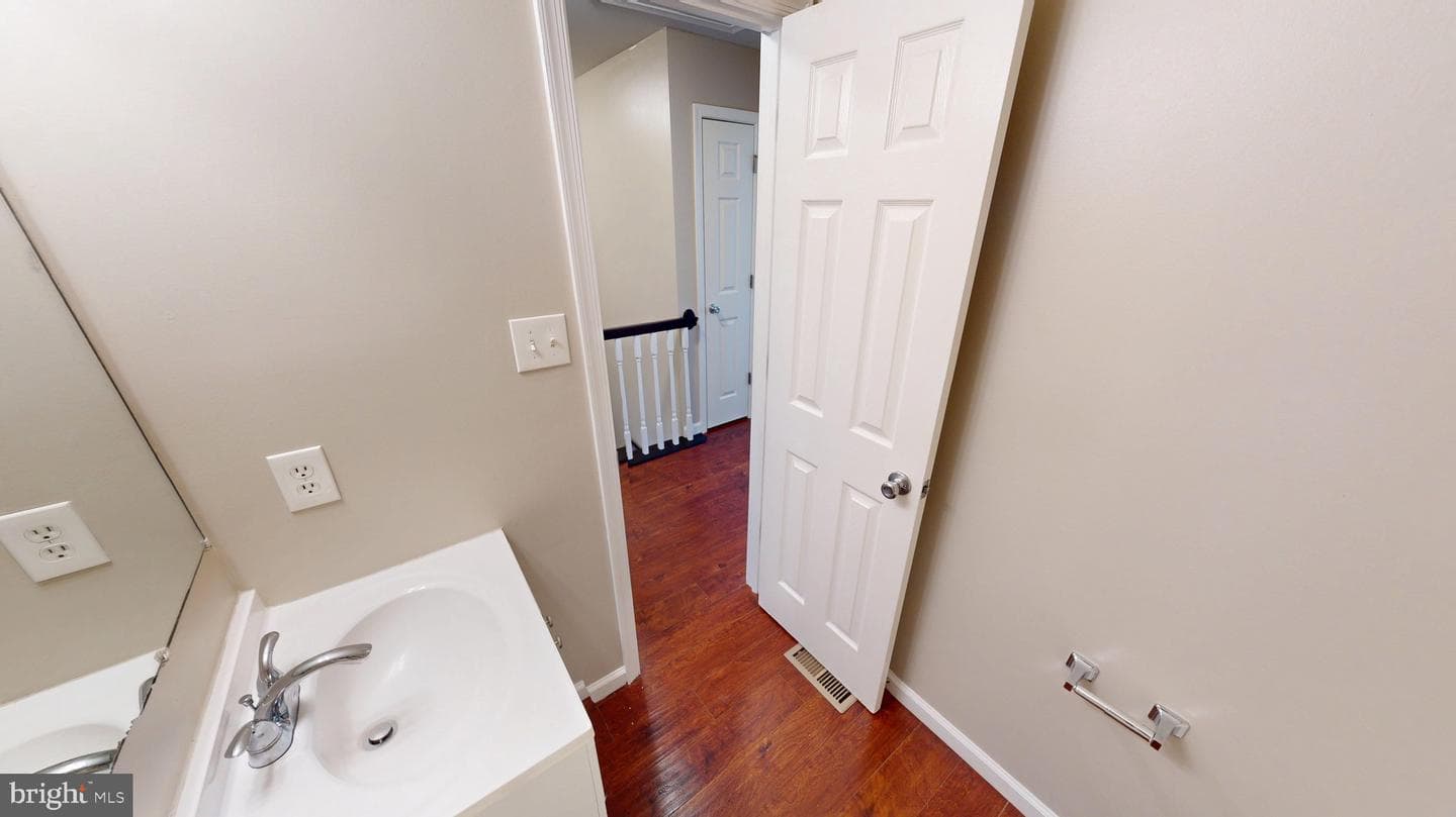10611 Riva Place photo 58