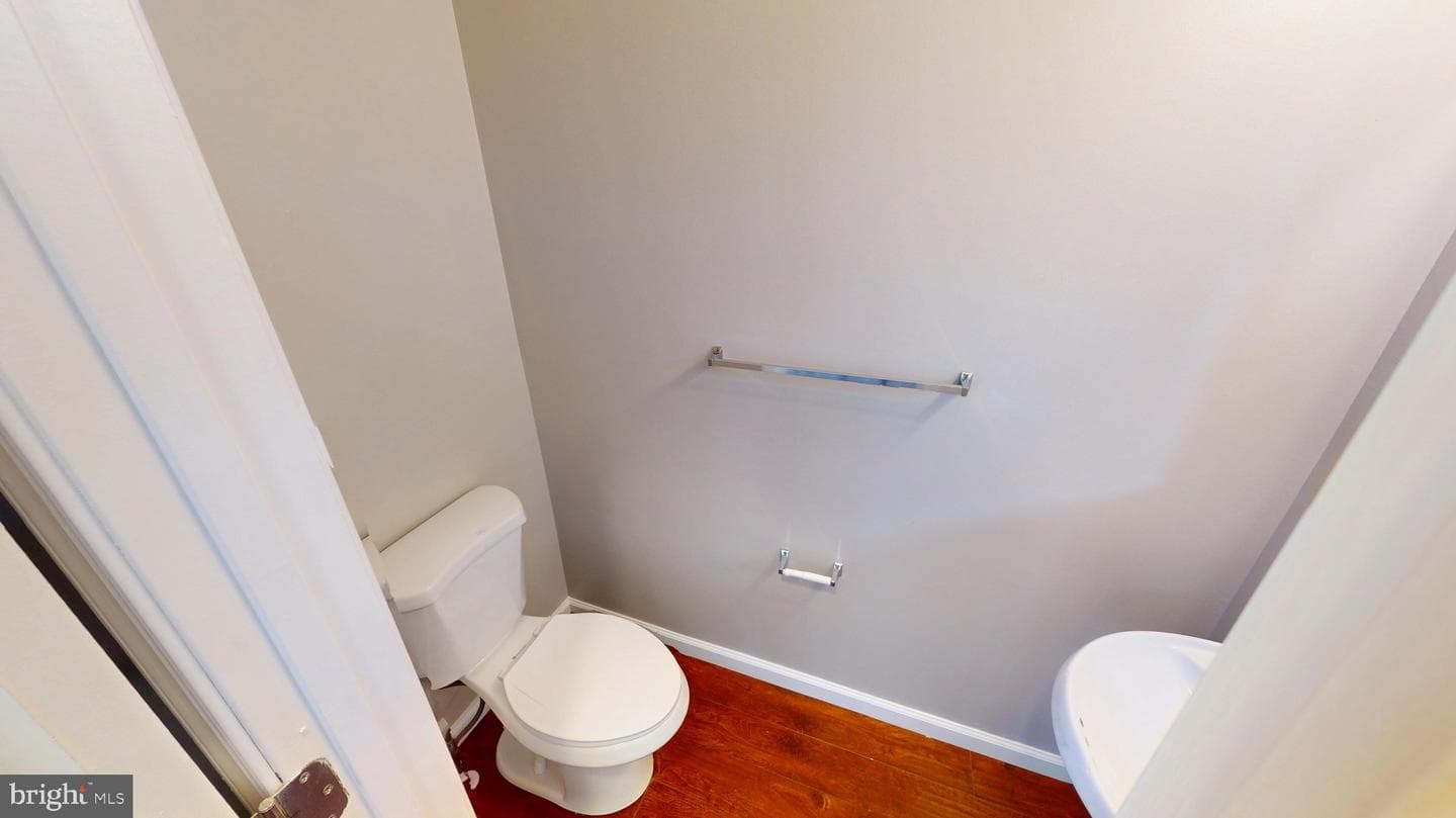 10611 Riva Place photo 7