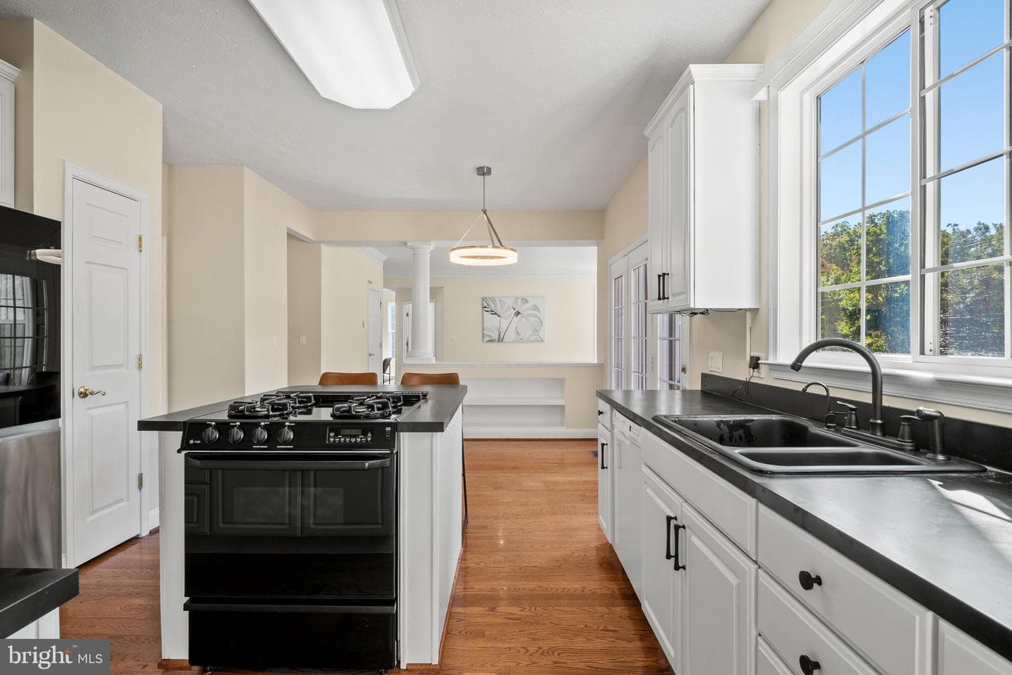 8201 Bishopsgate Lane photo 12