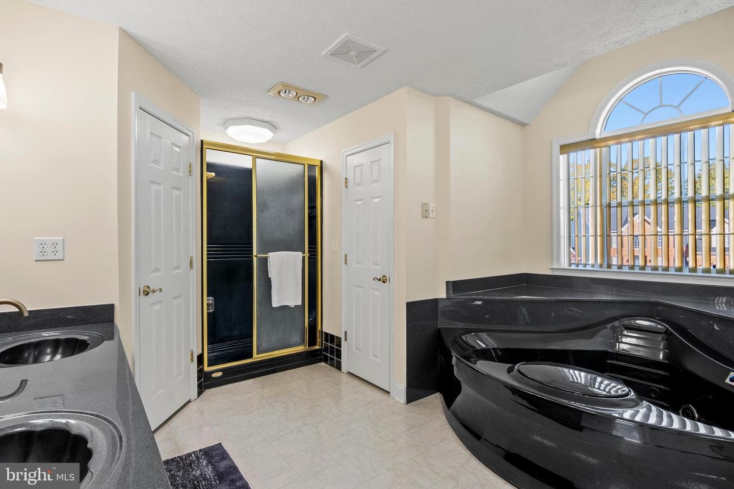 8201 Bishopsgate Lane photo 18