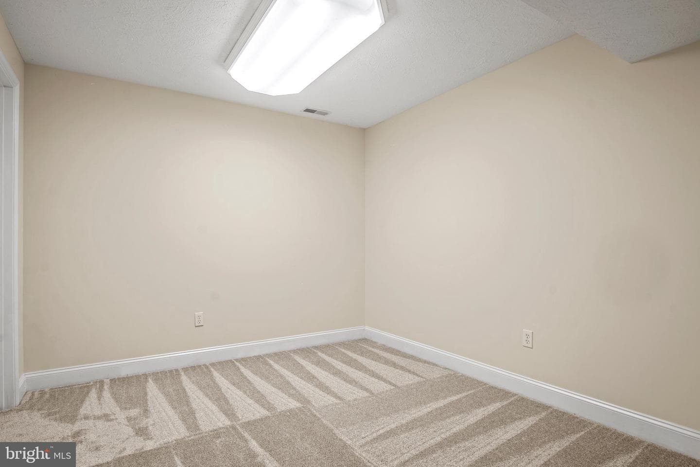 8201 Bishopsgate Lane photo 32