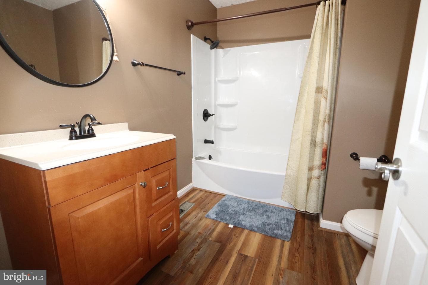 8798 Gunston Road photo 25