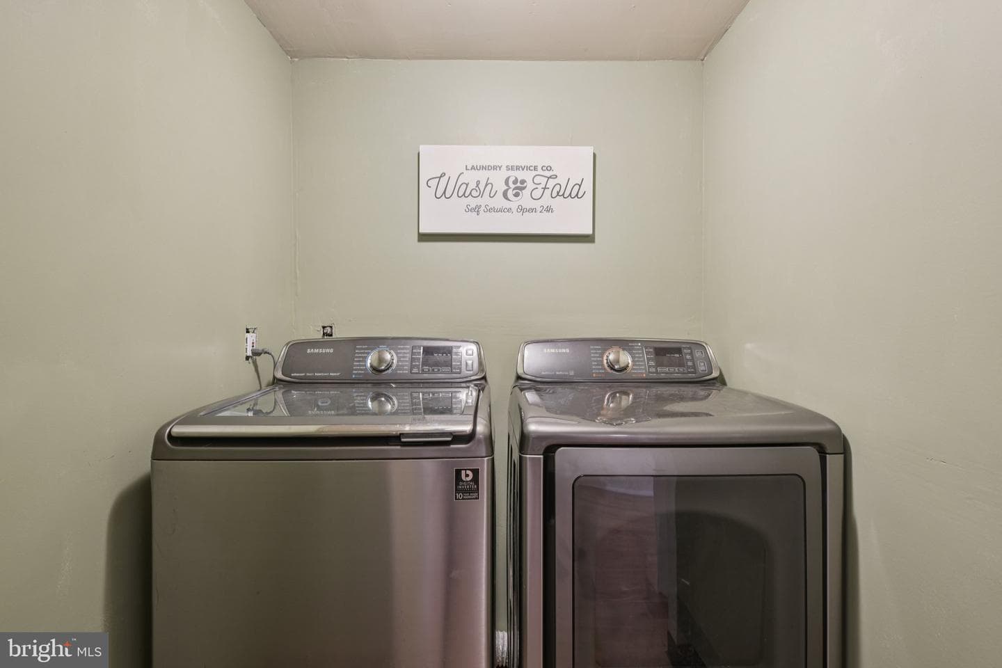 6 Castletown Court photo 25