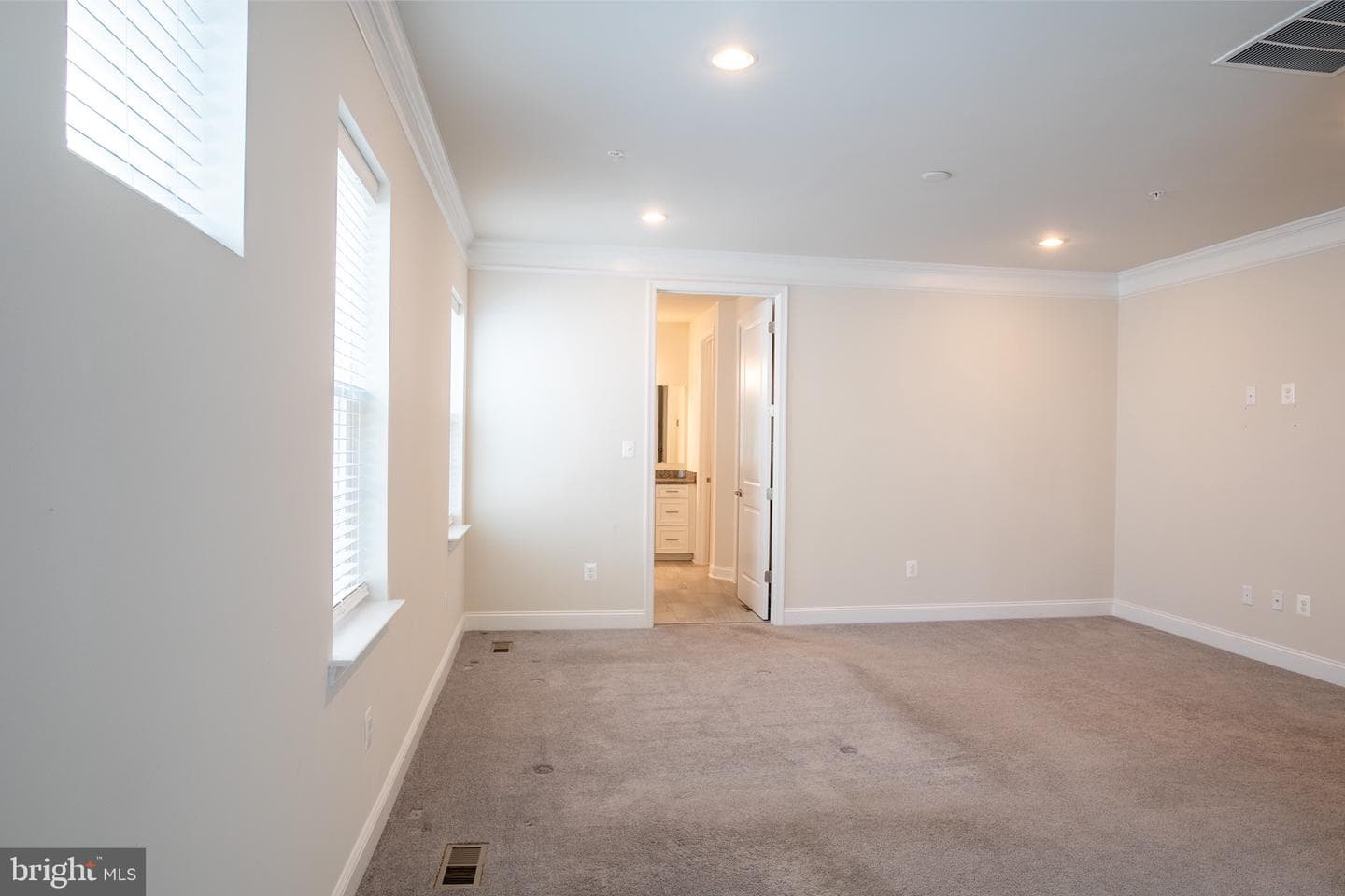 4550 Shakespeare Circle photo 25