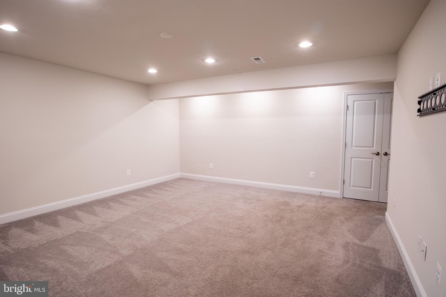4550 Shakespeare Circle photo 69