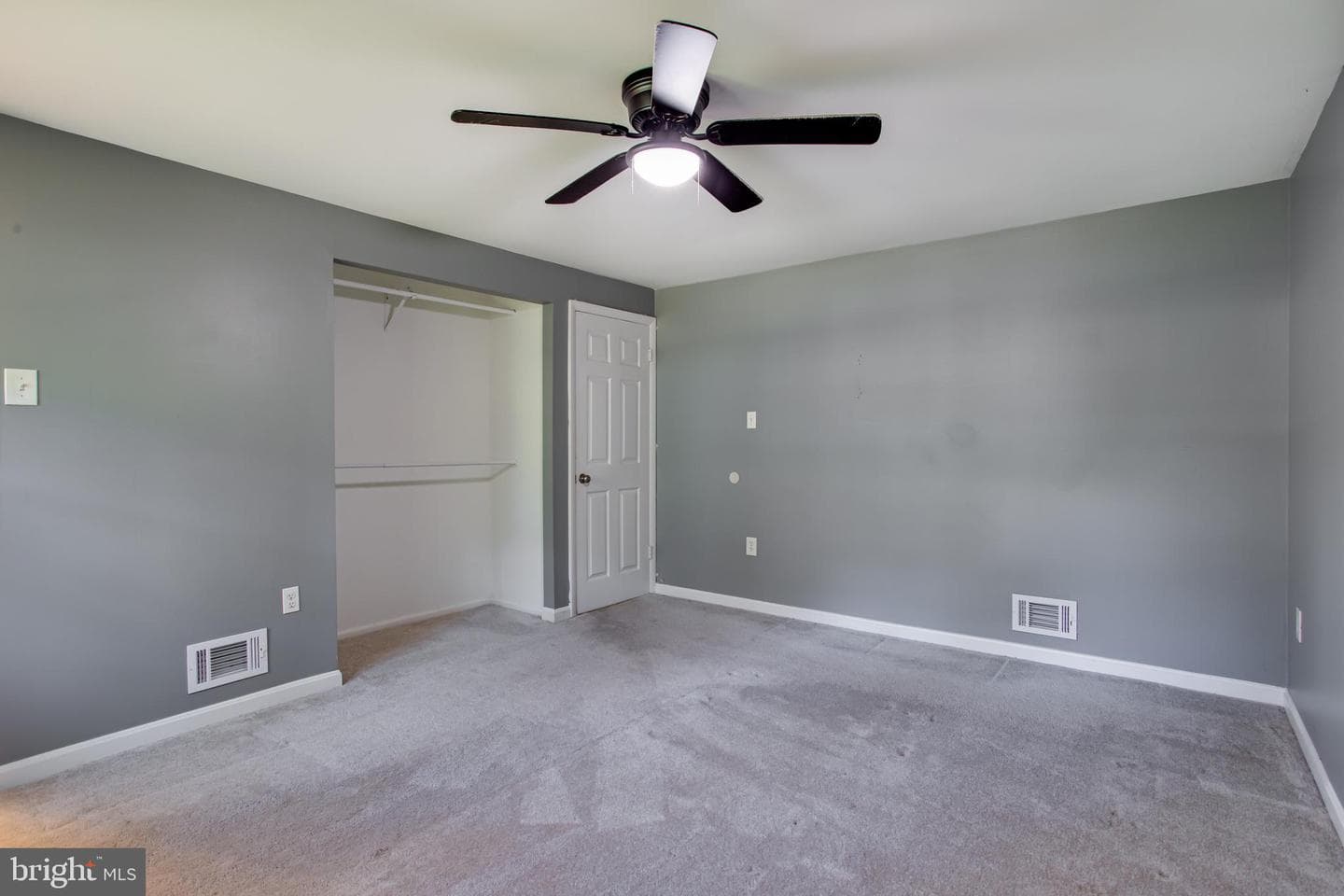 2914 Sandwich Drive photo 10