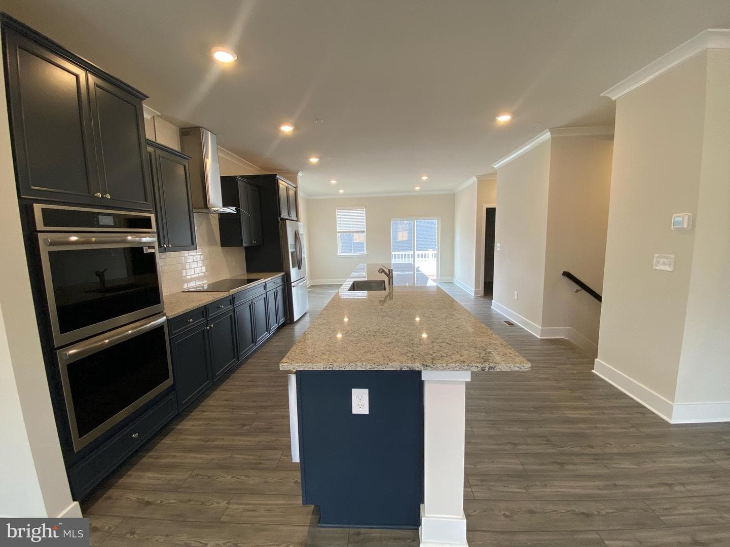 10602 Roundstone Ln photo 5