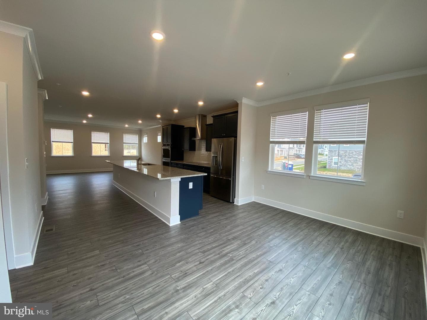 10602 Roundstone Ln photo 9