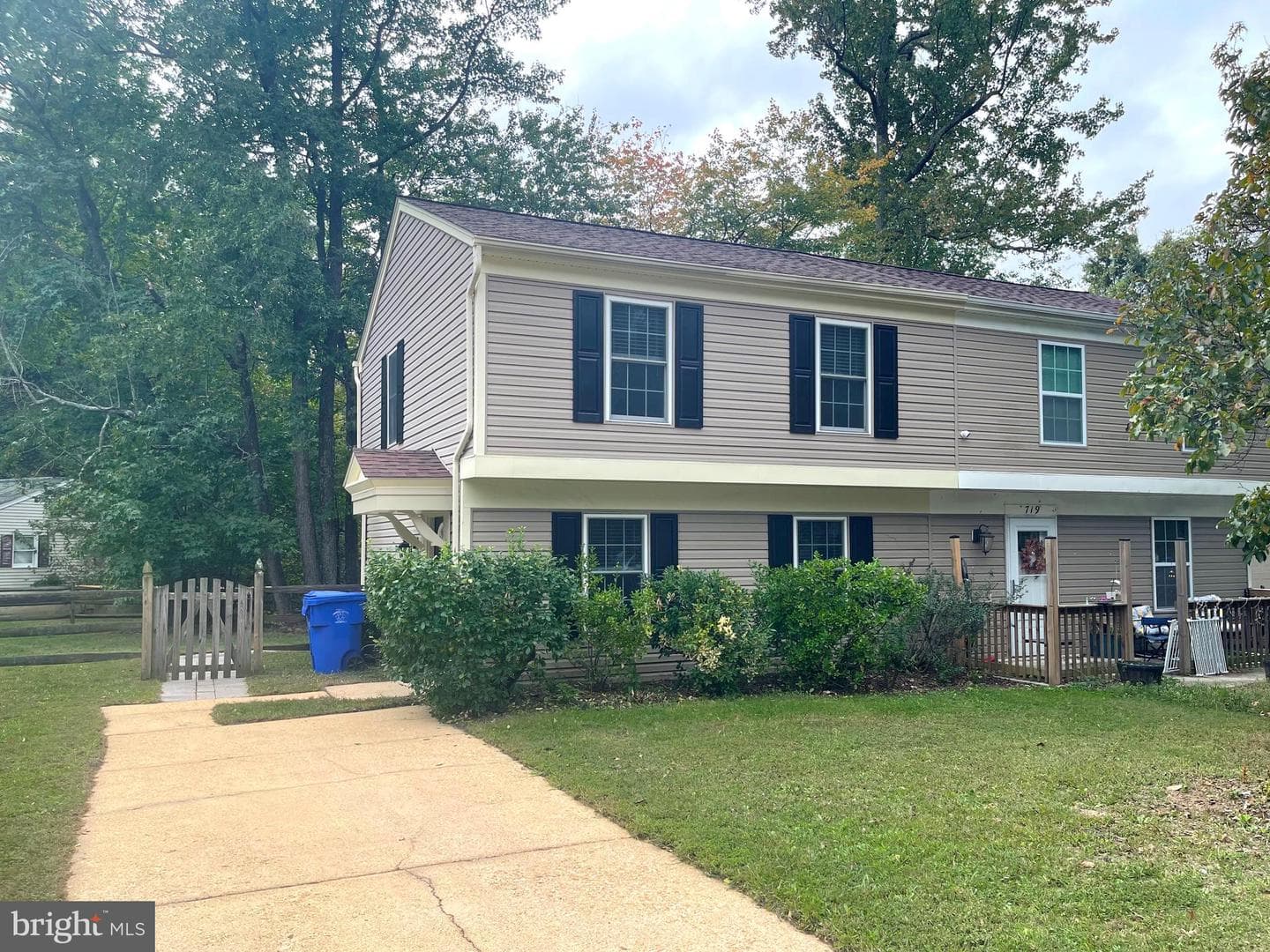 717 Barrington Drive
