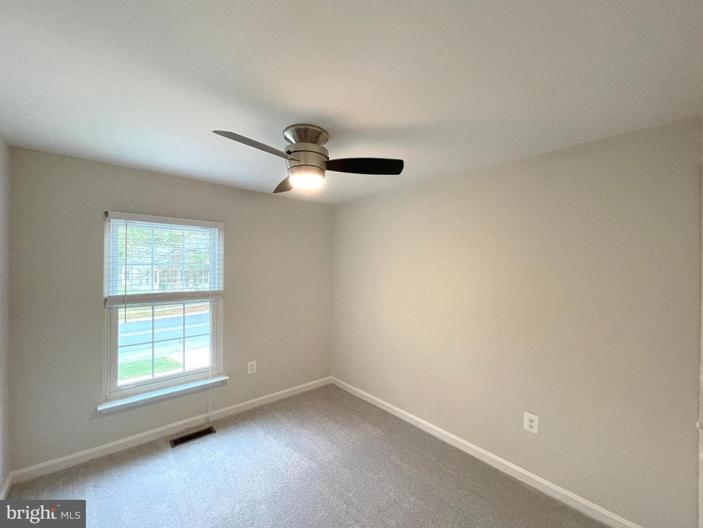 717 Barrington Drive photo 11