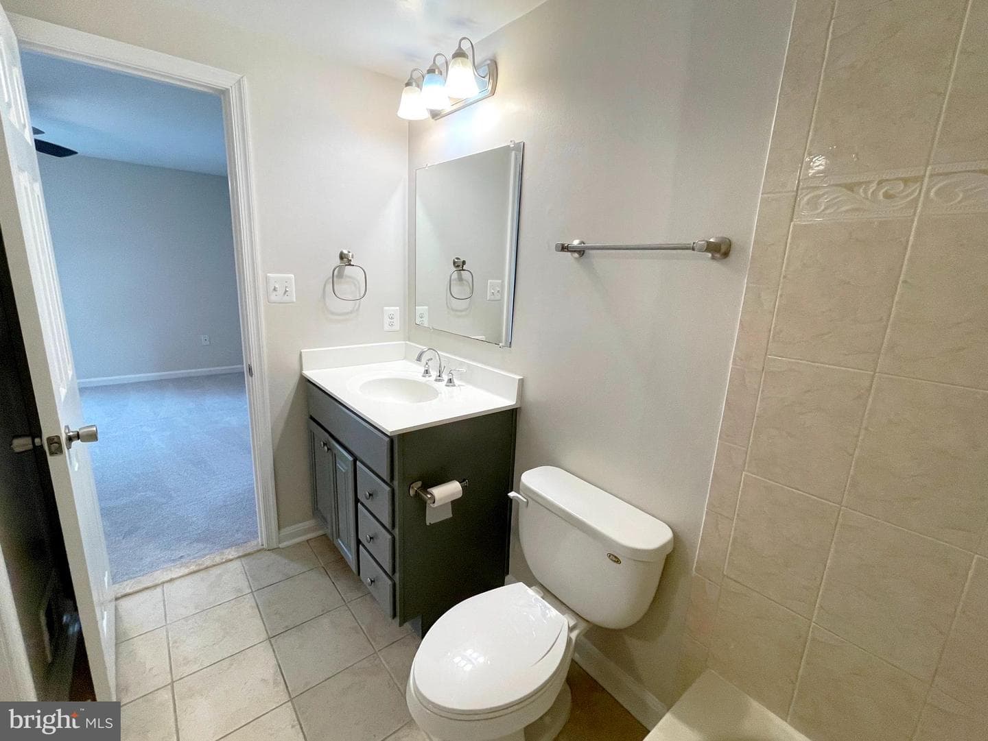 717 Barrington Drive photo 15