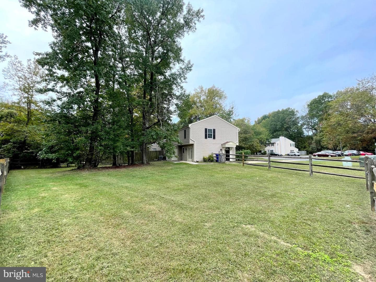 717 Barrington Drive photo 19
