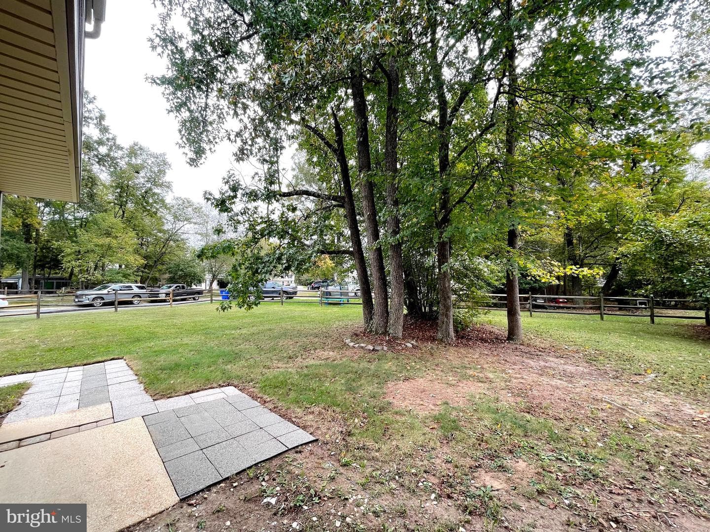 717 Barrington Drive photo 21