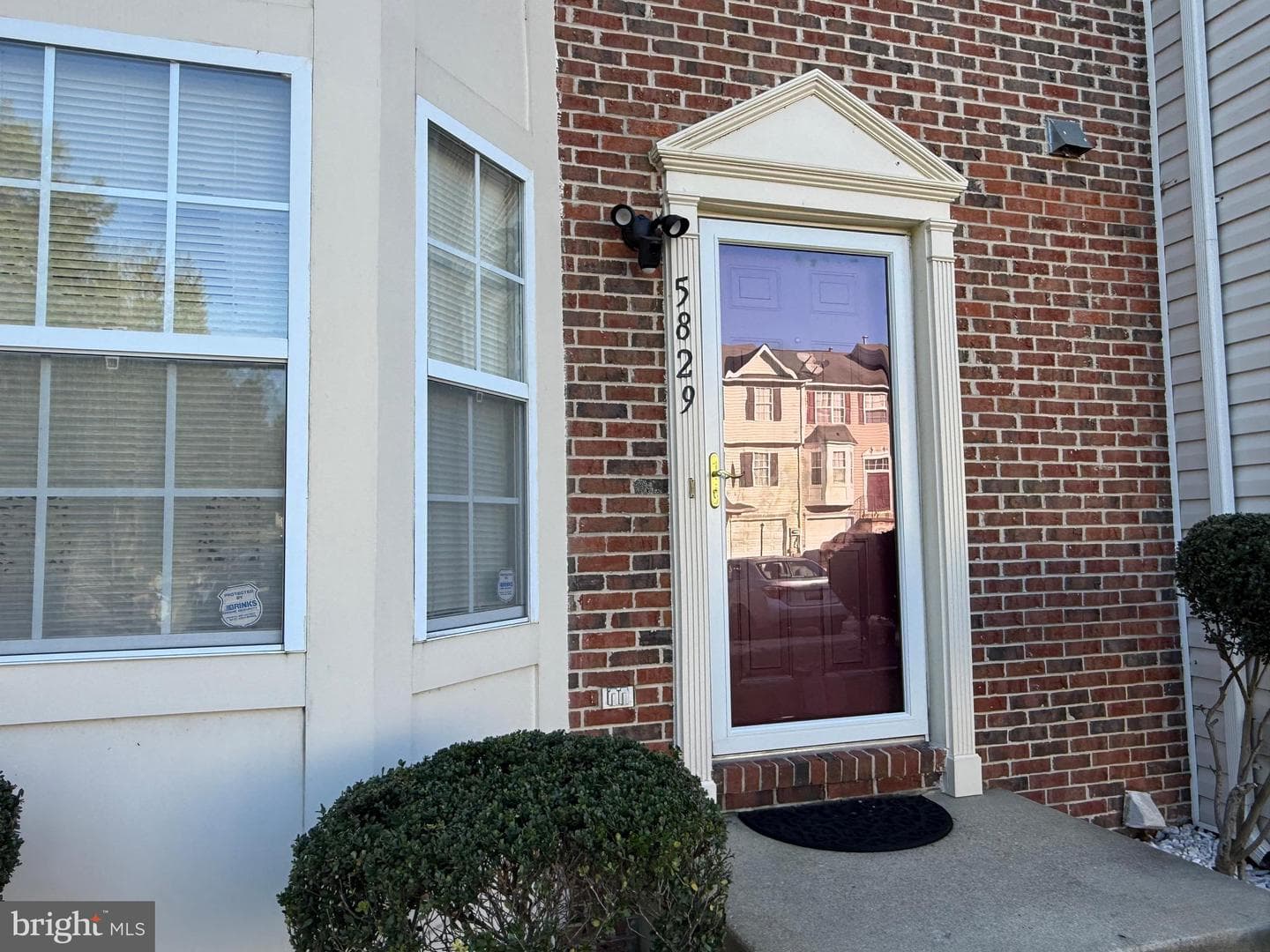 5829 Monmouth Court photo 2