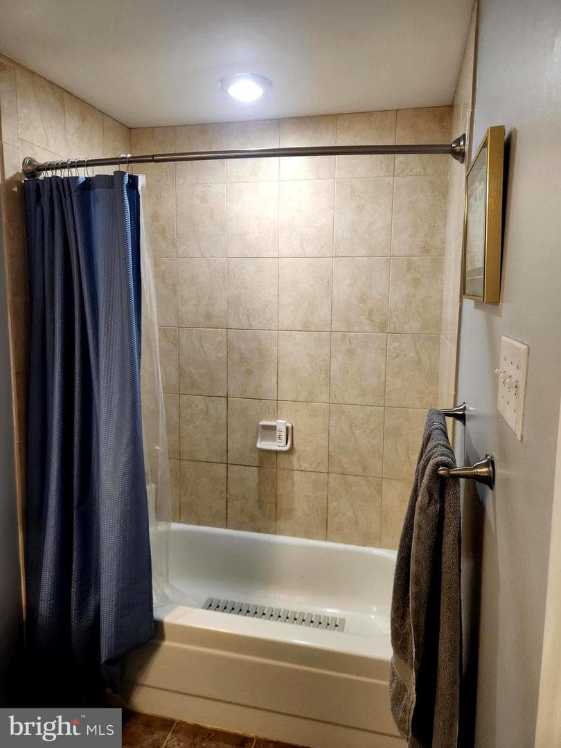 1325 Harwich Drive photo 27