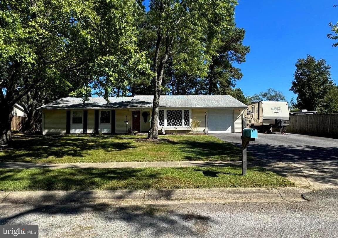1325 Harwich Drive photo 5