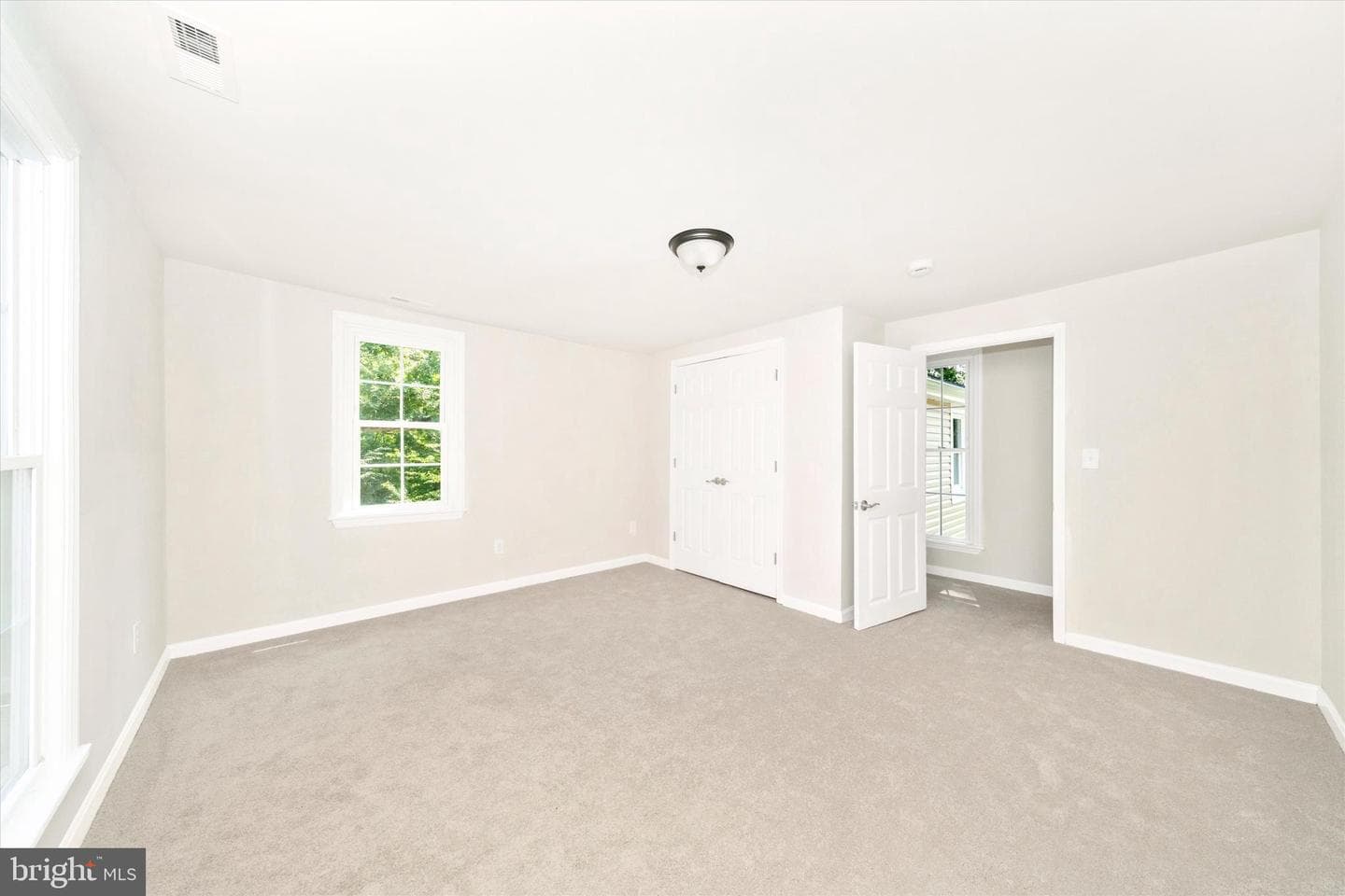 21 Mattingly Avenue photo 25