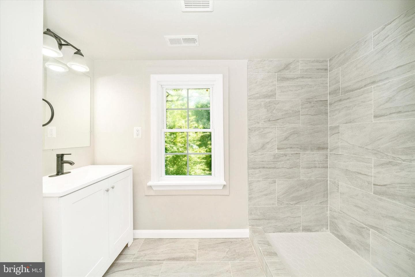 21 Mattingly Avenue photo 30